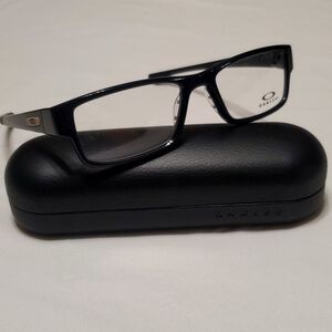 Oakley male frames